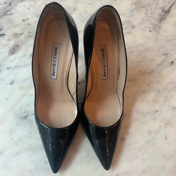 Manolo Blahnik BB patent black heels. Size 37. - Picture 3 of 6